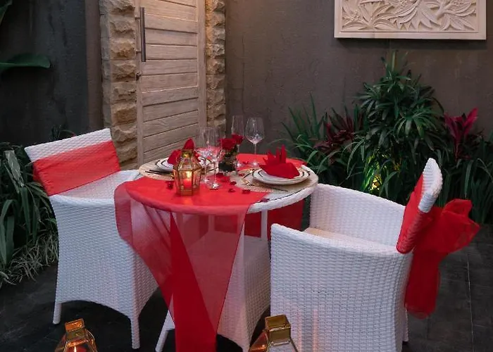 Villa Le Cielo Romantic By Maviba Seminyak